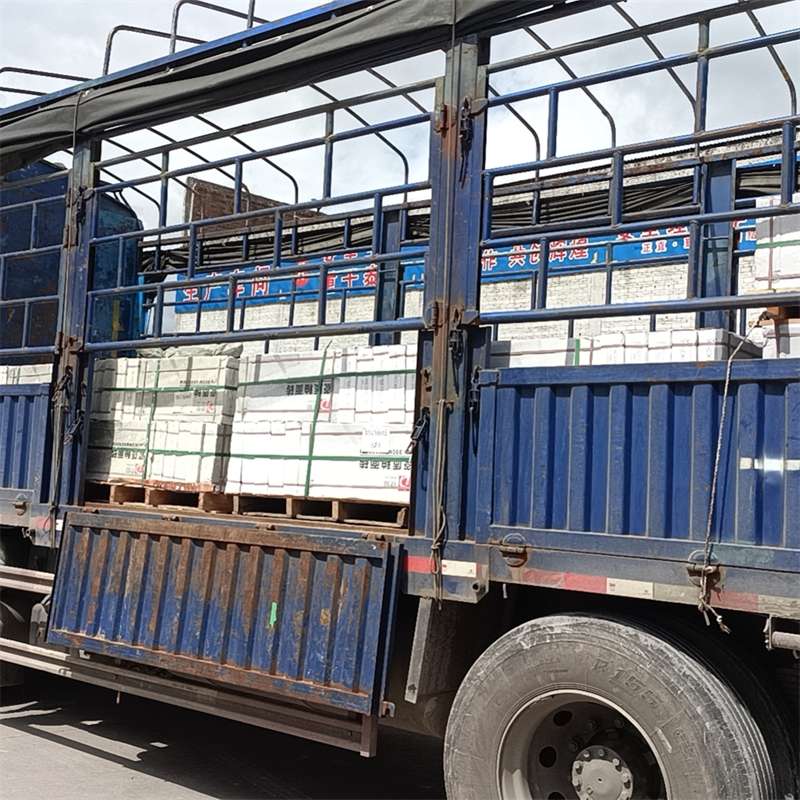 安化县茫崖市：物流专线的高效货运之旅